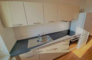 Wohnung mieten in Georg-Schumann-Straße 19, 04808 Wurzen, Gemütliche 2Raumwohnung mit einem verglasten XXL-Balkon.