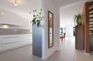 Haus kaufen in 63743 Aschaffenburg, Modern, ruhig & zentrumsnah – Reiheneckhaus im KfW-70-Standard