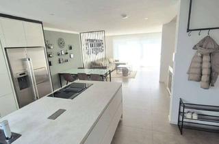 Haus kaufen in Unter Dem Weiler 16, 72141 Walddorfhäslach, Neuwertiges und modernes Reihenmittelhaus in ruhiger Wohnlage von Häslach