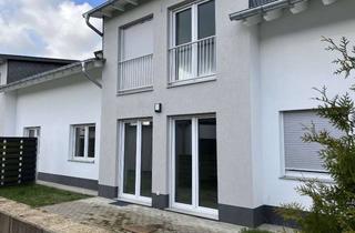 Haus kaufen in 35708 Haiger, Neuwertiges Reihenmittelhaus mit fünf Zimmern in Haiger-Fellerdilln