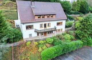 Haus kaufen in 58762 Altena, Charmantes Familienhaus mit Burgblick, Garten & Stellplätzen – zentrumsnah in Altena