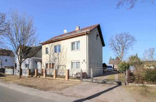 Einfamilienhaus kaufen in 16515 Oranienburg, Viel Platz für die ganze Familie – Großes Einfamilienhaus mit Pool und Nebengelass in Friedrichsthal