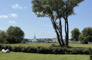 Haus kaufen in 18119 Hohe Düne, Luxusresidenz am Seekanal; maritimer Ausblick mit Gartenparadies in exklusiver Lage von Warnemünd...