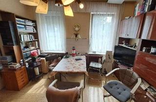 Einfamilienhaus kaufen in 06862 Roßlau, Sanierungsobjekt - Kleines Einfamilienhaus mit Garage, Werkstatt, Lagerräumen, Gewächshaus