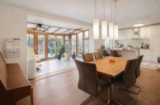 Haus kaufen in 73066 Uhingen, Charmantes Wohnen auf zwei Einheiten – ein Zuhause mit Wintergarten, Kaminofen & zwei Gärten