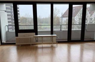 Wohnung kaufen in 51149 Köln, Komfortable Einzimmerwohnung mit großer Küche und Balkon zum Selbstbezug in Köln Westhoven