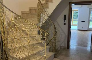 Haus mieten in 80999 München, Charmantes Einfamilienhaus mit 6 Zimmern, großem Garten und zwei Garagen in München-Untermenzing