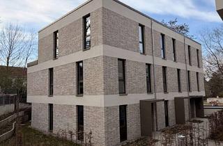 Haus mieten in 22529 Lokstedt, Neubau-Stadthaus mit Garten und Dachterrasse