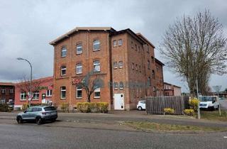 Anlageobjekt in Ludwigsluster Str. 33, 19370 Parchim, Markantes Wohn-und Geschäftshaus in stark frequentierter Lage