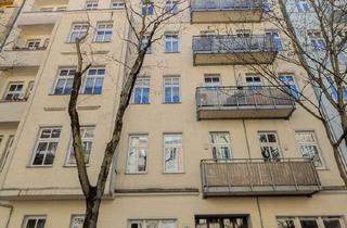 Anlageobjekt in Lenbachstraße 16, 10245 Friedrichshain, HOMESK - Vermietete 3-Zimmer-Altbauwohnung mit Balkon nahe Ostkreuz