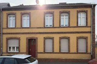 Anlageobjekt in 14943 Luckenwalde, Kleines Mehrfamilienhaus mit 3 Einheiten, nahe dem Bahnhof und mit Ausbaupotential, 5,1 % Rendite
