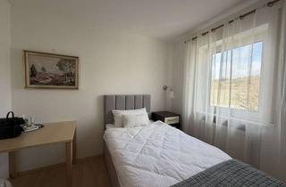 Immobilie mieten in Oberhettersreuth, 95499 Harsdorf, Klein aber fein* WG-Zimmer - voll möbliert, inkl. Internet