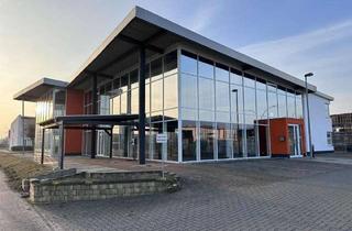 Gewerbeimmobilie kaufen in 17192 Waren, Moderne, top ausgestattete & repräsentative Gewerbefläche in attraktiver Lage!