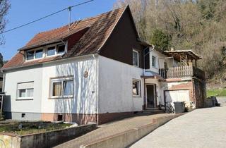 Doppelhaushälfte kaufen in 66663 Merzig, Doppelhaushälfte mit Garten und Stellplatz - mit Renovierungsbedarf