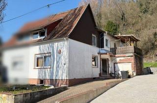 Doppelhaushälfte kaufen in 66663 Merzig, Doppelhaushälfte mit Garten und Stellplatz - mit Renovierungsbedarf