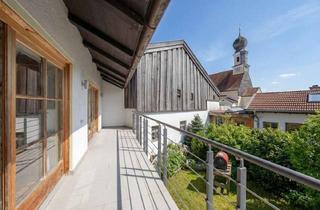 Wohnung kaufen in 83370 Seeon, Leben, wo Geschichte wohnt – Maisonette mit Galerie im Herzen von Seeon