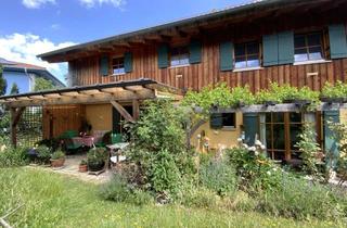 Haus kaufen in 83123 Amerang, Viel Platz für Ihre Zukunft: Regionales Holzhaus mit separater Einliegerwohnung in Amerang