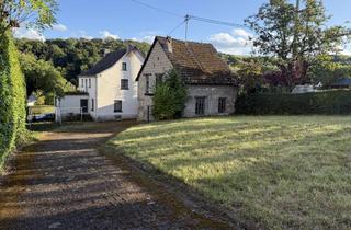 Haus kaufen in Wollscheid 25, 56746 Spessart, ***Renovierungsbedürftiger Altbau mit zusätzlichem Baugrundstück***