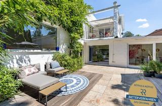 Anlageobjekt in 81827 Trudering-Riem, Familiendomizil in Trudering! Architektenhaus mit Garten, über 340 m² Wfl. & durchdachter Aufteilung