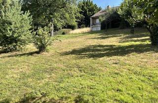 Grundstück zu kaufen in 73207 Plochingen, Plochingen-Musikerviertel: Baugrundstück mit EFH für bis zu 3-4 EFH. Teilbar. Aussichtslage.