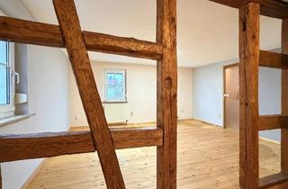 Haus kaufen in 74243 Langenbrettach, Wohnen & Entfalten: Kernsaniertes Heim mit beeindruckender Atelier-Reserve