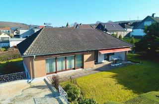 Einfamilienhaus kaufen in 34260 Kaufungen, Kaufungen - Großzügiges Einfamilienhaus mit Gartenidylle in ruhiger Wohnlage von Kaufungen