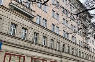Wohnung kaufen in 10243 Berlin, Berlin - Zentrale 4 Zimmerwohnung mit Aufzug in Berlin-Friedrichshain