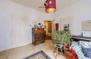 Wohnung kaufen in 70193 Stuttgart, Stuttgart - Top-Lage Stuttgart-West: Stilvolle 3-Zi.-Altbau-Wohnung nahe Feuersee & exzellenter Infrastruktur!