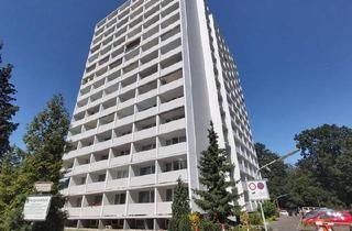 Wohnung kaufen in 63150 Heusenstamm, Heusenstamm - Schöne 1 Zi Whg im 12 OG inkl. Küche, Abstellraum u Stellplatz