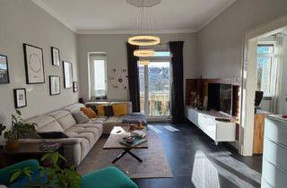 Wohnung kaufen in 75175 Pforzheim, Pforzheim - Zentrumsnah: Modernes Wohnen in charmantem Altbau mit zwei Balkone!