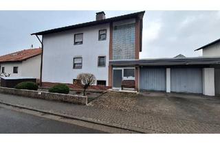 Mehrfamilienhaus kaufen in 67678 Mehlingen, Mehlingen - Mehrfamilienhaus mit Garagen und Eigentumsgrundstück in Mehlingen