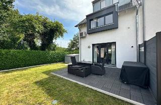 Haus kaufen in 76327 Pfinztal, Pfinztal - DHH in Pfinztal OT Berghausen : Modern und Neuwertig