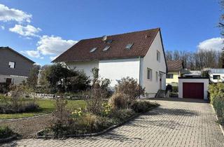 Einfamilienhaus kaufen in 96155 Gunzendorf, Gunzendorf - Geräumiges Einfamilienhaus mit schönem Naturgarten und Einzelgarage
