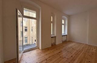 Wohnung kaufen in Berliner Allee 253, 13088 Berlin, Berlin - Bezugsfreie, charmante 2-Zimmer-Altbauwohnung mit Balkon, fußläufig vom Weißensee entfernt!