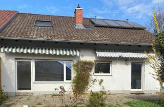 Doppelhaushälfte kaufen in 79395 Neuenburg, Neuenburg am Rhein - Haus mit Gestaltungspotential