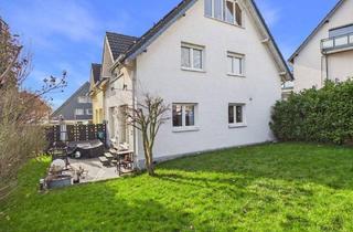 Doppelhaushälfte kaufen in 42659 Solingen, Solingen - Ihr neues Familienglück: Modernes Wohnen mit Energie-Plus