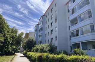 Wohnung kaufen in 12619 Hellersdorf, Sofort bezugsfrei - Sonnige 2-Zimmer-Wohnung mit zwei Balkonen nahe Gärten der Welt