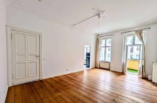 Wohnung kaufen in Straßmannstraße, 10249 Friedrichshain, Berlin-Friedrichshain: Helle 2-Zimmer Altbauwohnung mit Balkon, Stuck & Dielen in begehrter Kiezlage