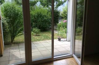 Wohnung kaufen in Am Aubinger Wasserturm 26, 81249 Aubing-Lochhausen-Langwied, 3-Zimmer Wohnung mit Garten und Garage in München-Aubing