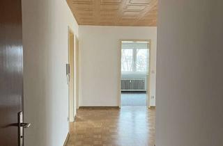 Wohnung kaufen in Heubergstraße, 70794 Filderstadt, Helle 3-Zimmer Wohnung mit Balkon und Bastelraum in Filderstadt