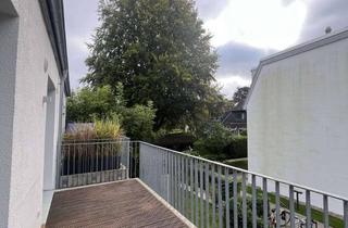 Wohnung mieten in Süntelstraße 42a, 22457 Schnelsen, Geschmackvolle 3-Raum-Terrassenwohnung mit gehobener Innenausstattung mit EBK in Hamburg Schnelsen