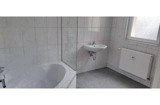 Wohnung mieten in Am Dorfrand, 38229 Gebhardshagen, Barrierefreie 3-Zimmer Wohnung in Salzgitter-Gebhardshagen, modernisiert, Kamin und Terrasse