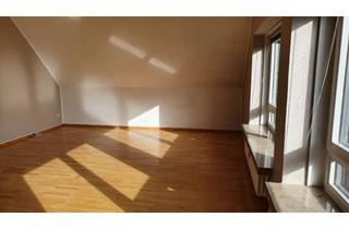 Wohnung mieten in 48157 Handorf, Helle 2-Zimmer Dachgeschosswohnung mit Balkon in Münster-Handorf