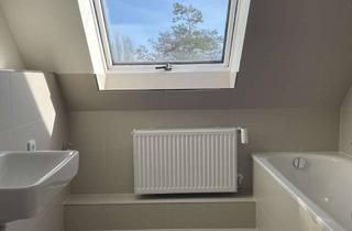 Wohnung mieten in Johannastraße 52, 13581 Spandau, Modernisiertes Dachgeschoss mit Einbauküche und Balkon