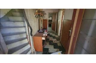 Haus kaufen in 29451 Dannenberg, Sanierungsbedürftiges Landhaus mit Gästehaus und traumhaftem Naturgarten bei Dannenberg (Elbe)