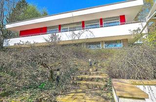 Villa kaufen in 82152 Krailling, KRAILLING: BAUHAUS-VILLA IM WÜRMTAL - MIT VIEL POTENZIAL!