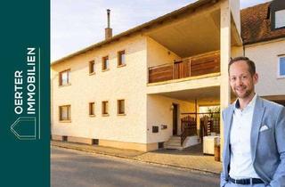 Haus kaufen in 91083 Baiersdorf, Sanierungsbedürftiges Zweifamilienhaus mit viel Potenzial in Baiersdorf