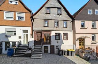 Anlageobjekt in 35216 Biedenkopf, Mehrfamilienhaus mit guter Renditemöglichkeit!