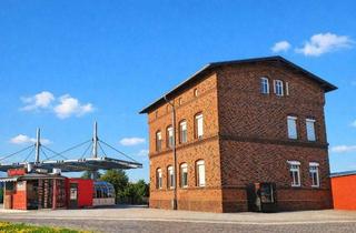 Wohnung mieten in Bahnhofstr. 10a, 39288 Burg, Stilvolle Dachgeschosswohnung mit hochwertiger Einbauküche, großem Keller und Stellplatz in Burg bei Magdeburg