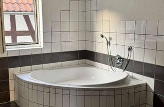 Wohnung mieten in Krumbacher Straße, 96269 Großheirath, Großzügige 5-Zimmer-Wohnung mit Balkon in Großheirath